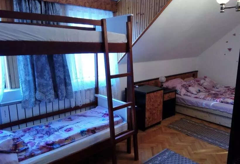 Aamiaismajoitus (B&B) Pénzpataki Vadászház