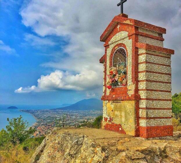 酒店 Agriturismo Monte Acuto   Natura, Mare & Relax In Piscina