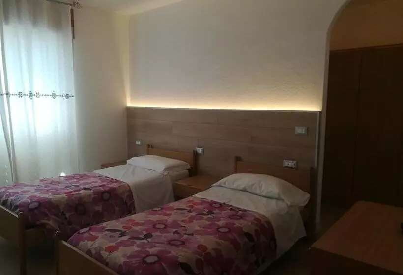 Hotelli Albergo Ristorante Sargas