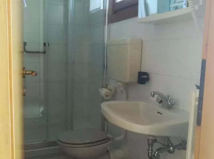 Hotelli Albergo Ristorante Sargas