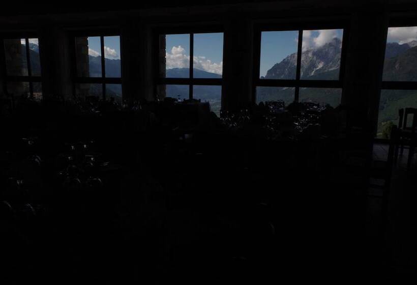 Отель Albergo Ristorante Sargas