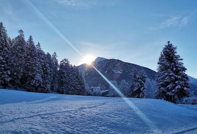 Отель Albergo Ristorante Sargas