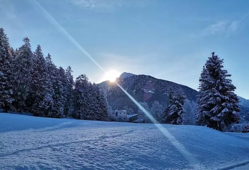 Hotelli Albergo Ristorante Sargas