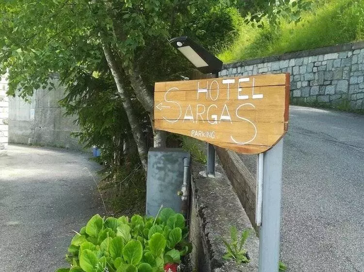 Hotelli Albergo Ristorante Sargas