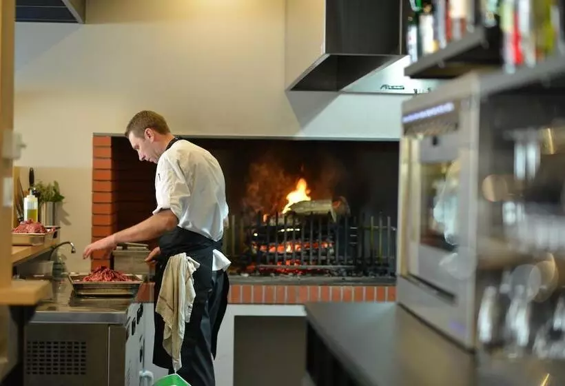 Hotelli Auberge De La Hardouinaisarduen