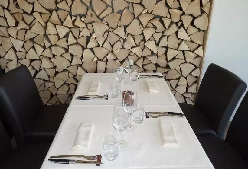 Hotelli Auberge De La Hardouinaisarduen