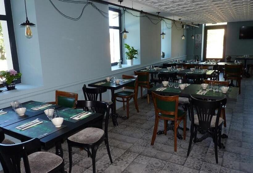 فندق Auberge De La Hardouinaisarduen