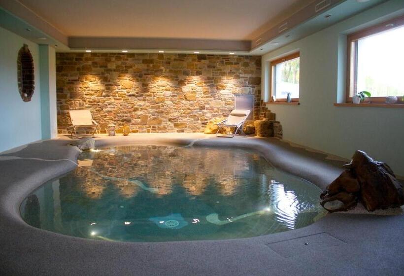 Отель Gigante Wine & Welcome