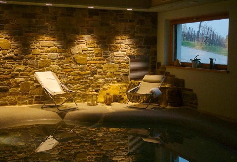 Отель Gigante Wine & Welcome