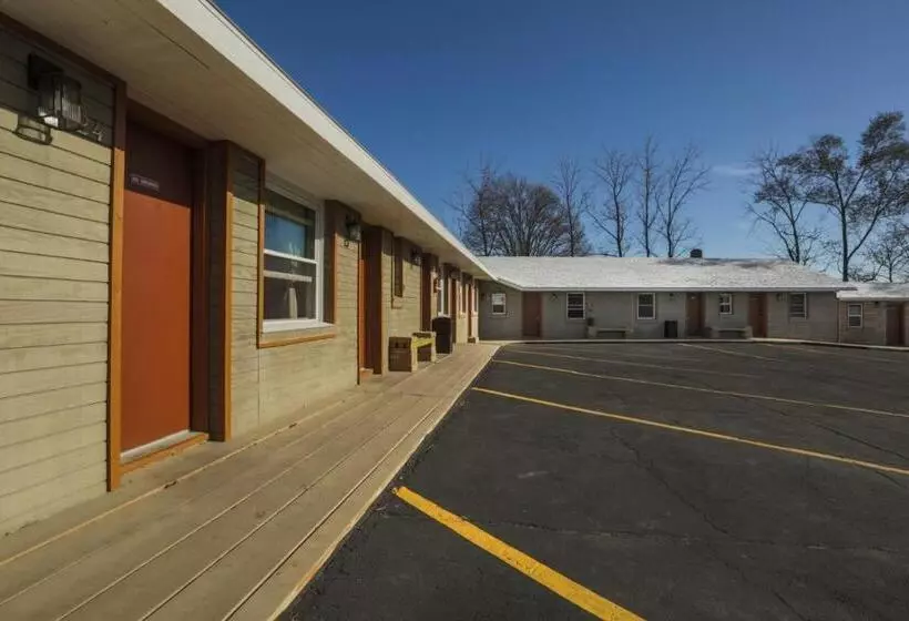 ホテル The Wisconsin Wood Inn