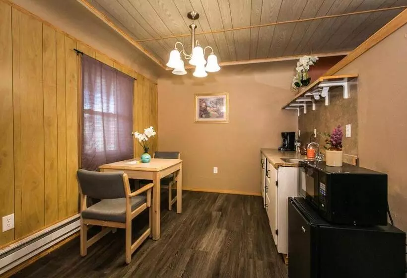 ホテル The Wisconsin Wood Inn