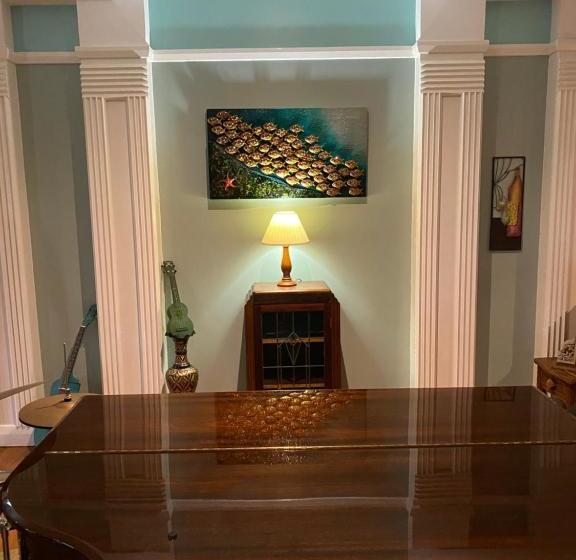 펜션 Babinda Quarters