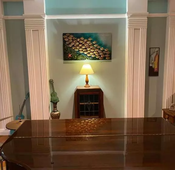 Majatalo Babinda Quarters