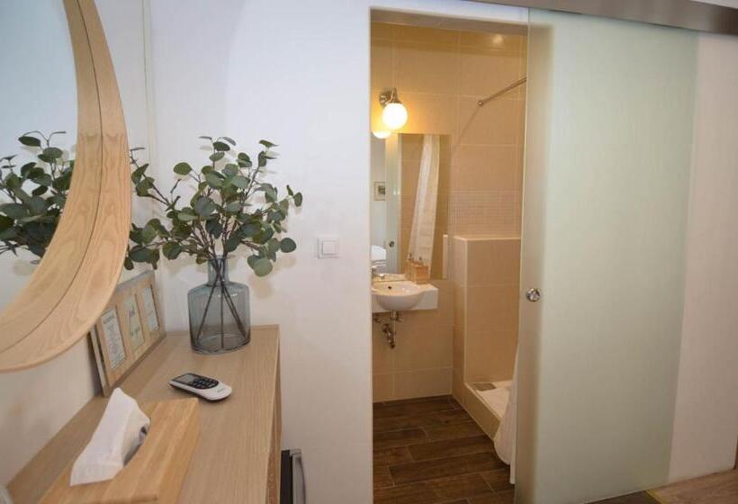 膳宿费 Buzás Pince Vendégház