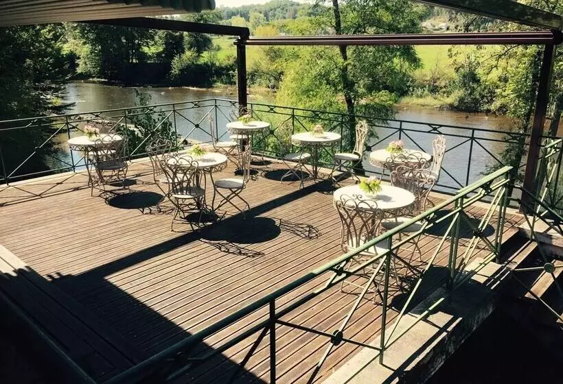 ペンション French Corréze Moulin Bleu