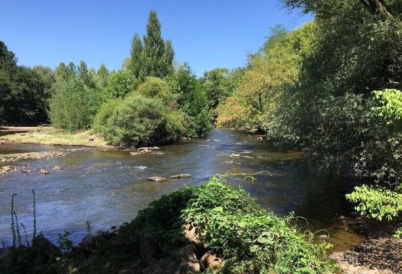 Пансион French Corréze Moulin Bleu