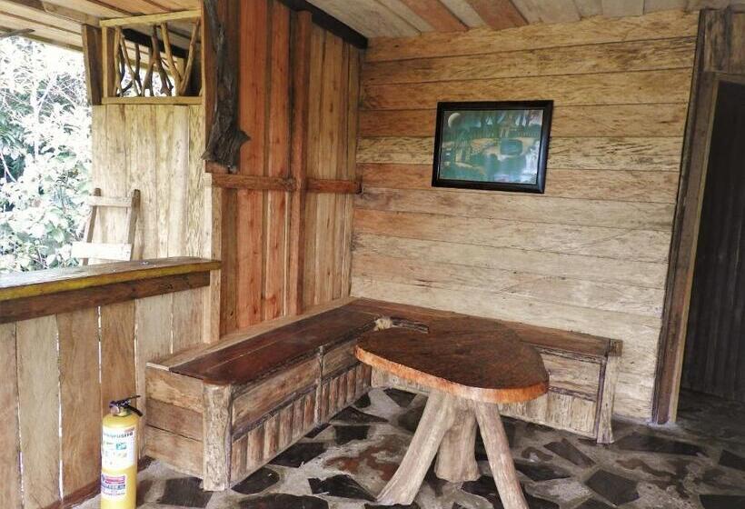 פנסיון Huaca Huaca Hostel