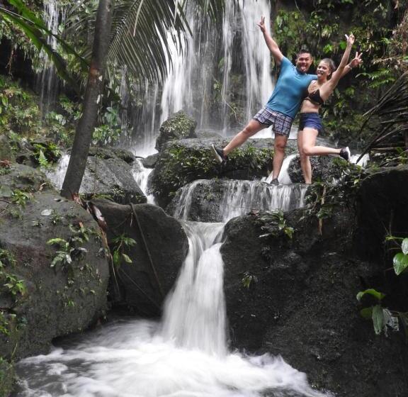פנסיון Huaca Huaca Hostel