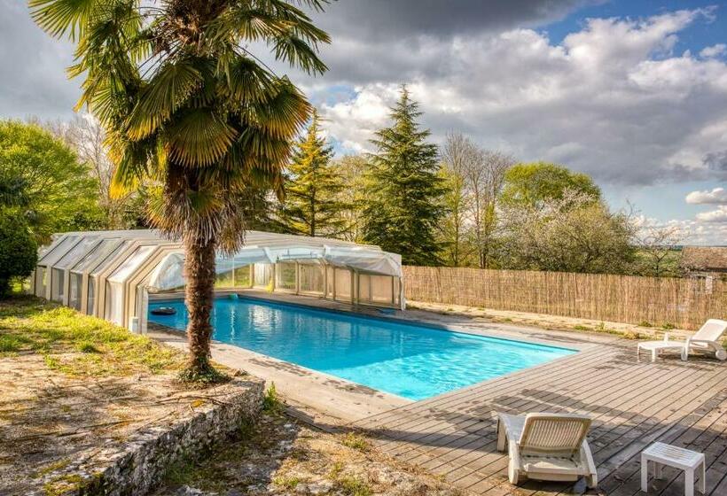 펜션 La Fauconnerie Du Roy