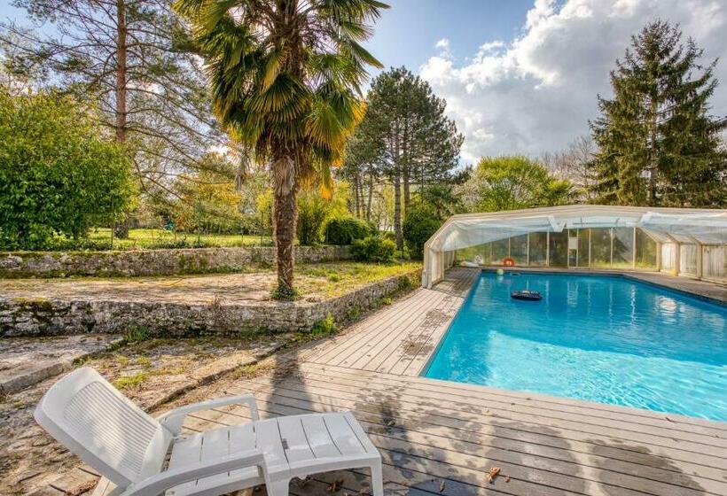 펜션 La Fauconnerie Du Roy