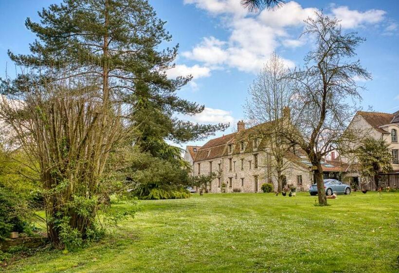 펜션 La Fauconnerie Du Roy