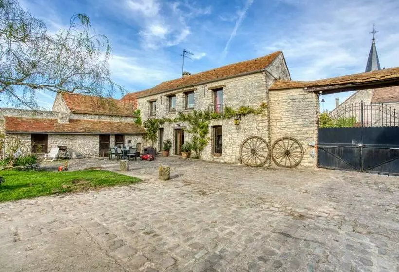 Majatalo La Fauconnerie Du Roy