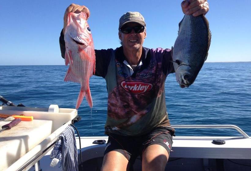 פנסיון Longbeach Apartments