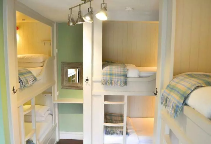 The Rocks At Plas Curig Hostel