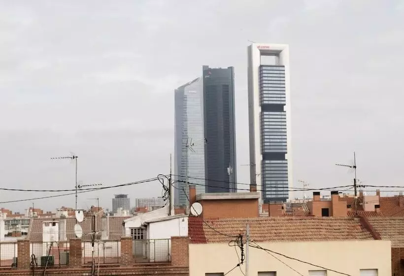 هتل Caballero Errante