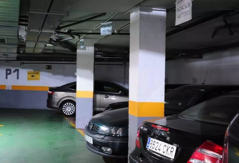 هتل Caballero Errante