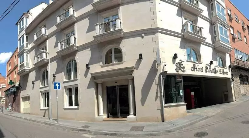 هتل Caballero Errante