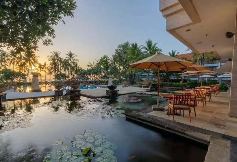 Отель Conrad Bali