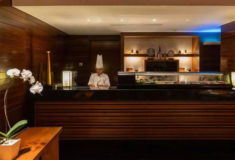 Отель Conrad Bali