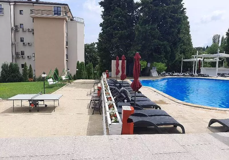 בית מלון כפרי Detelina