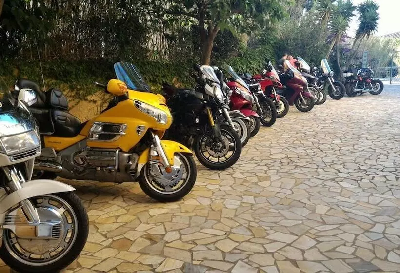 בית מלון כפרי Meta