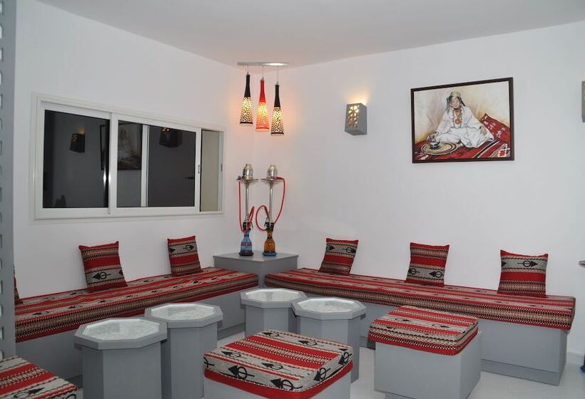 Hotel Neptunia Skanes