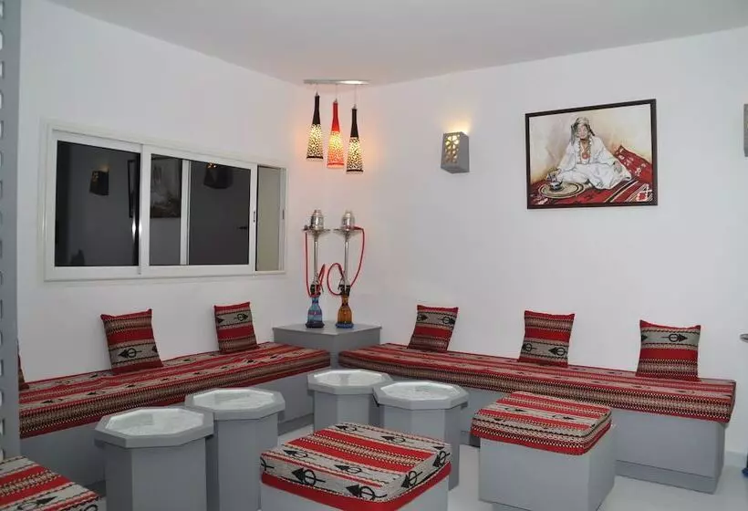 Отель Neptunia Skanes