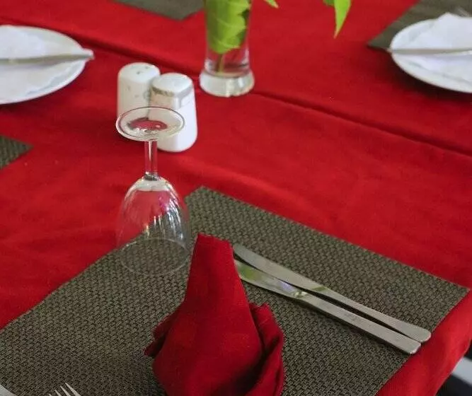 Отель Neptunia Skanes