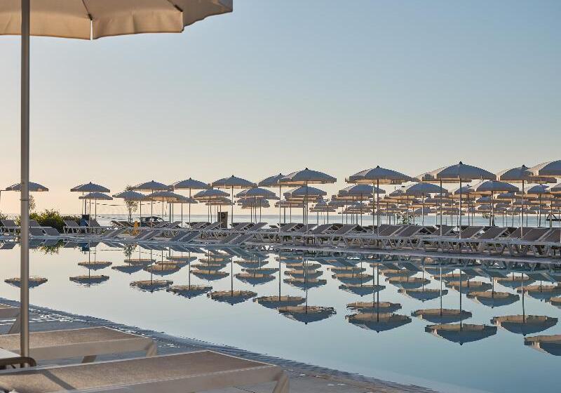 Panas Holiday Village