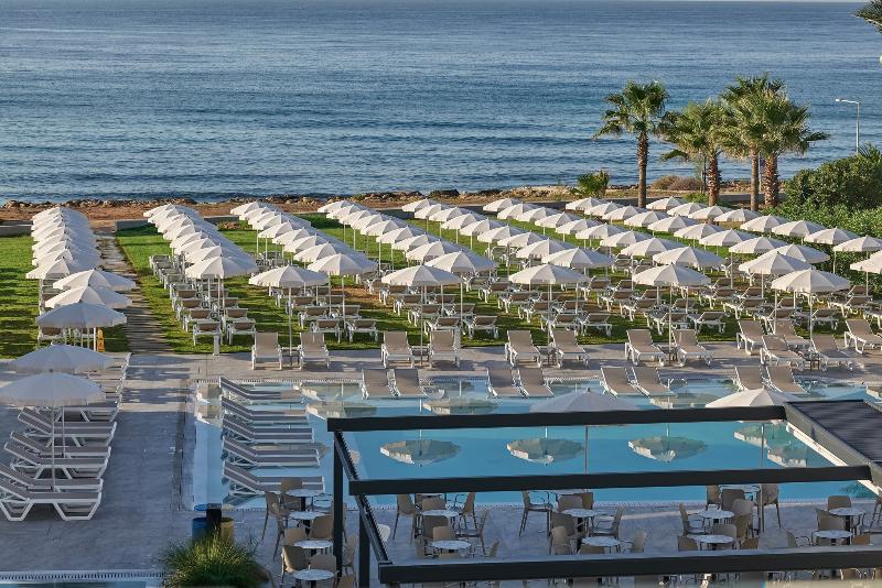 Panas Holiday Village