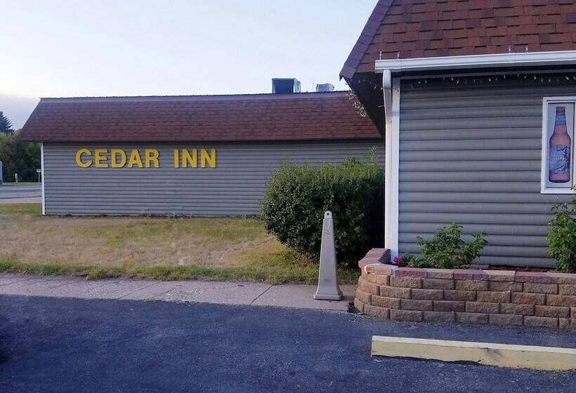 فندق صغير Cedar Inn
