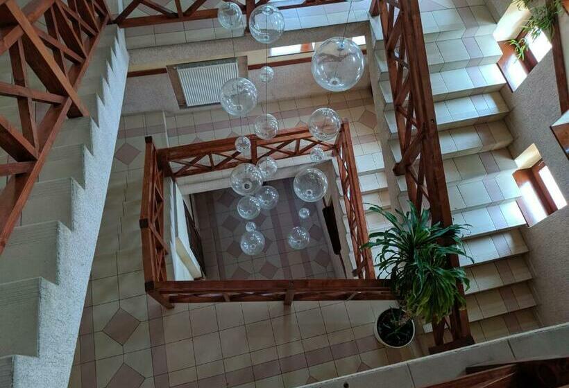 הוסטל Sobin  Mini