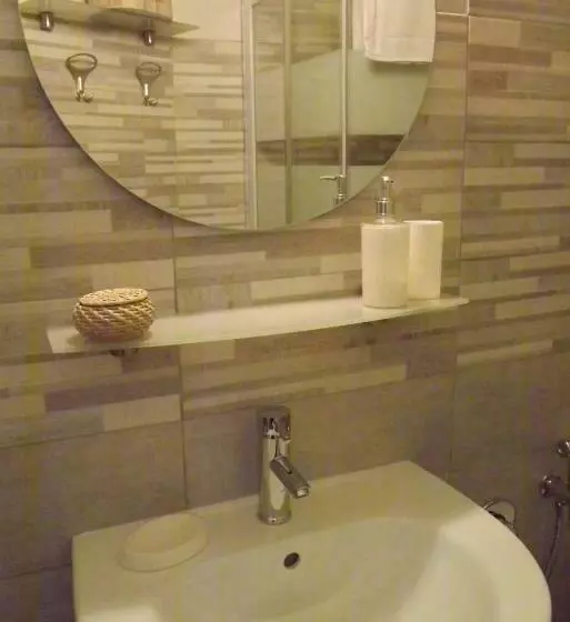 B&b Il Tempo Del Vento In Front Of The Castle