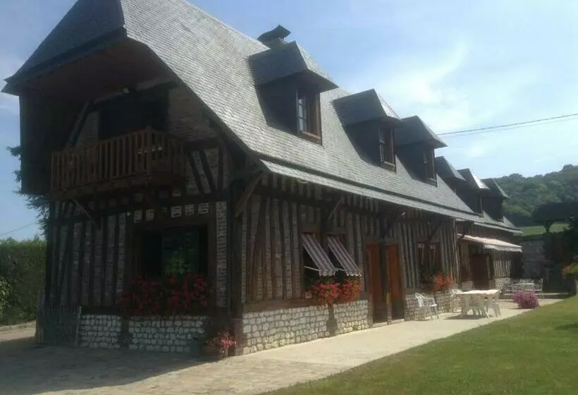 ベッドアンドブレックファースト Chambres D'hôtes Le Pressoir
