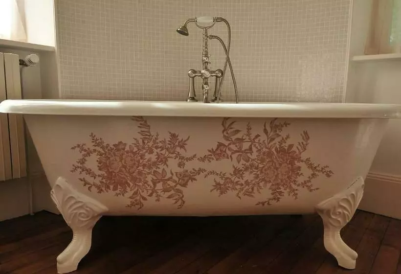 Aamiaismajoitus (B&B) La Demeure D'aglaë