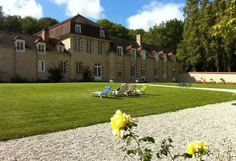 ベッドアンドブレックファースト Manoir De Montflambert