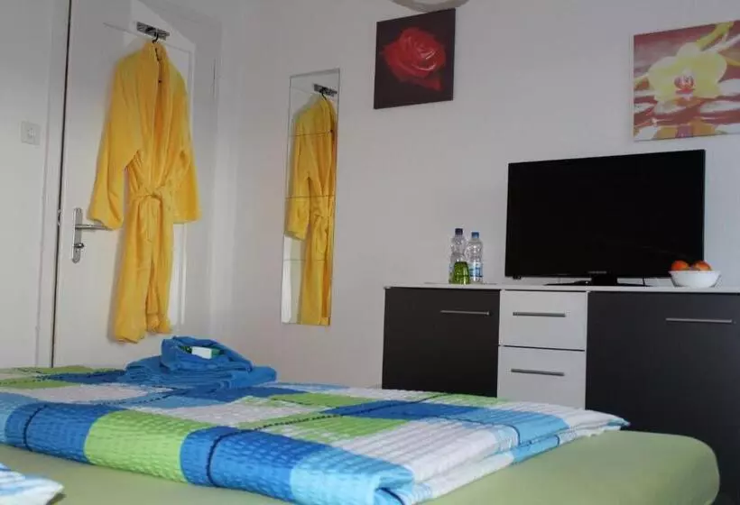 ベッドアンドブレックファースト Schlicht & Einfach Traumhaft