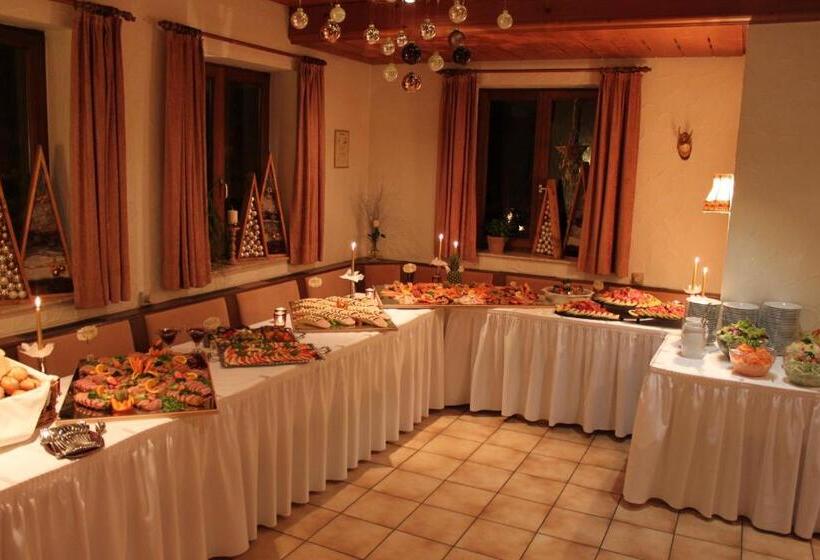 Gasthaus Und Pension Zur Linde