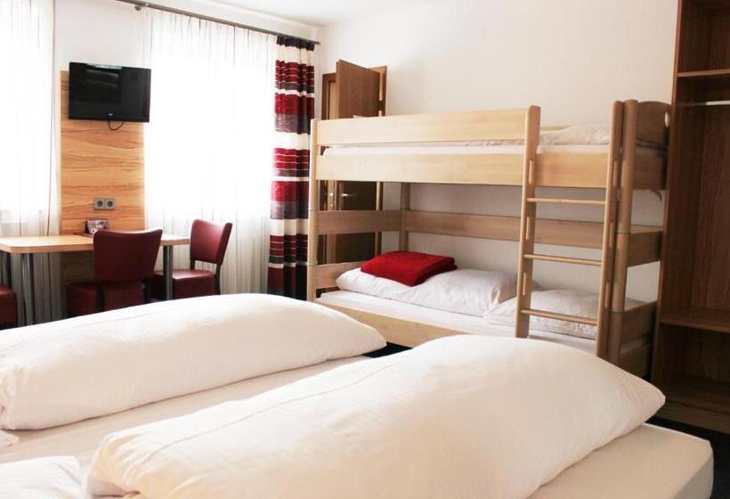 Gasthaus Und Pension Zur Linde