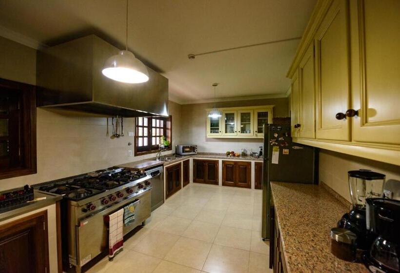 Greenside Of Sea Hostel